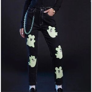 Her Universe Disney Halloween Ghost Glow-In-The-Dark Mom Jeans Size 28”